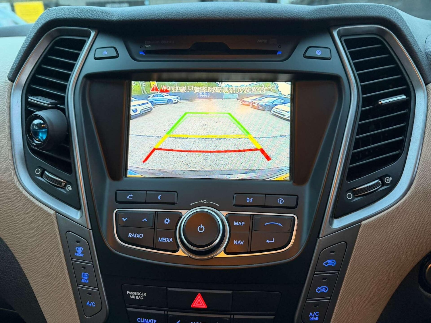 Used Hyundai Santa Fe 2014 for sale - 76377660: Photo 36