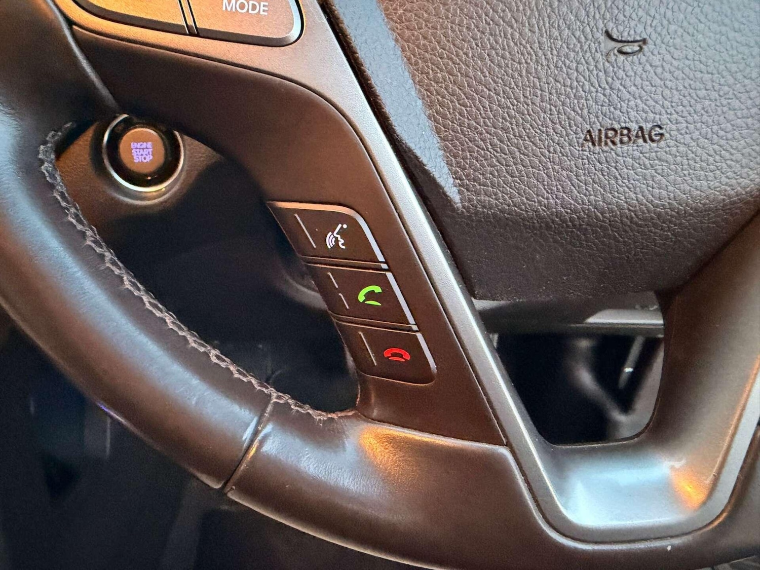 Used Hyundai Santa Fe 2014 for sale - 76377660: Photo 38