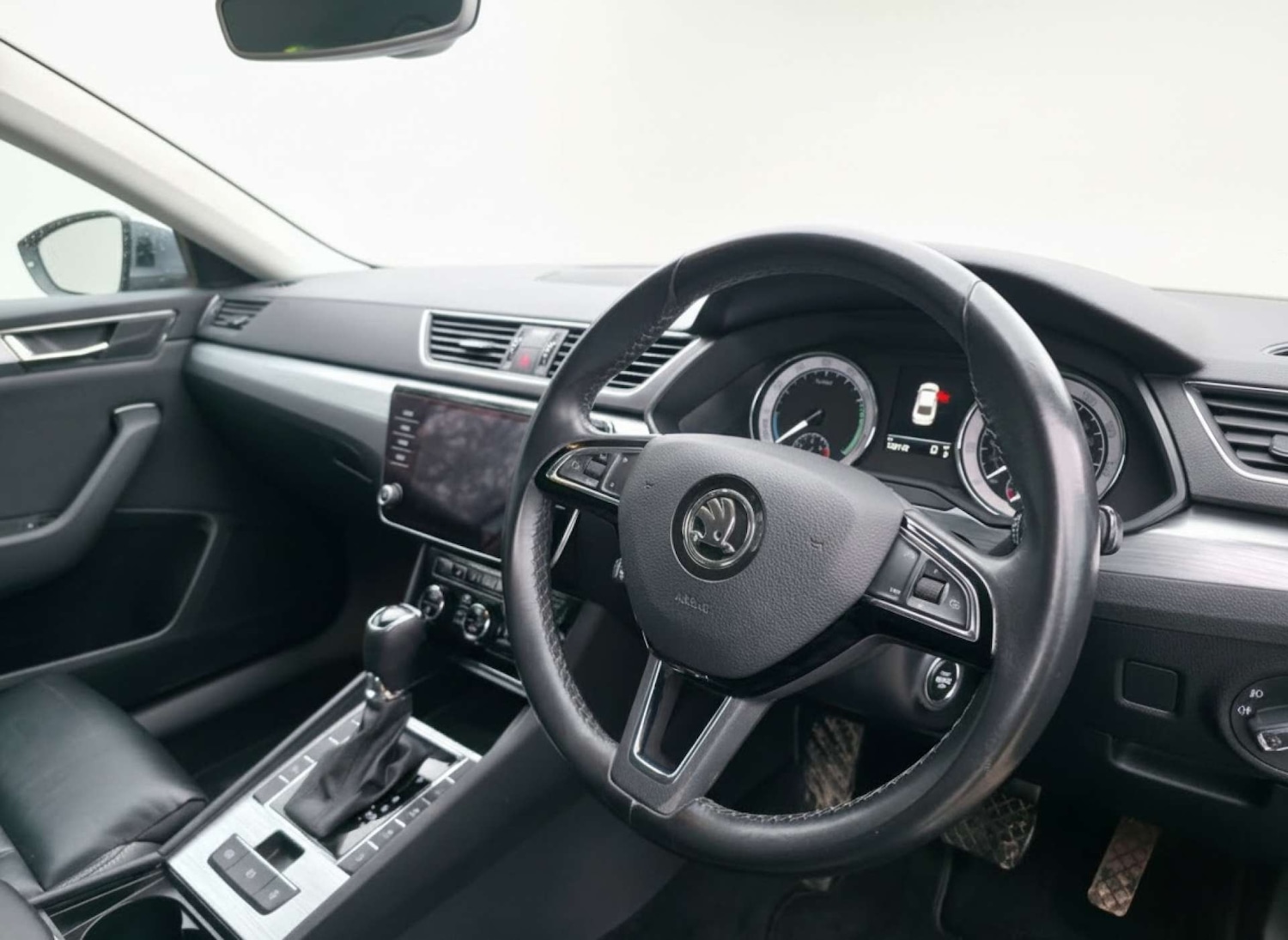 Used Skoda Superb 2020 for sale - 77548560: Photo 12