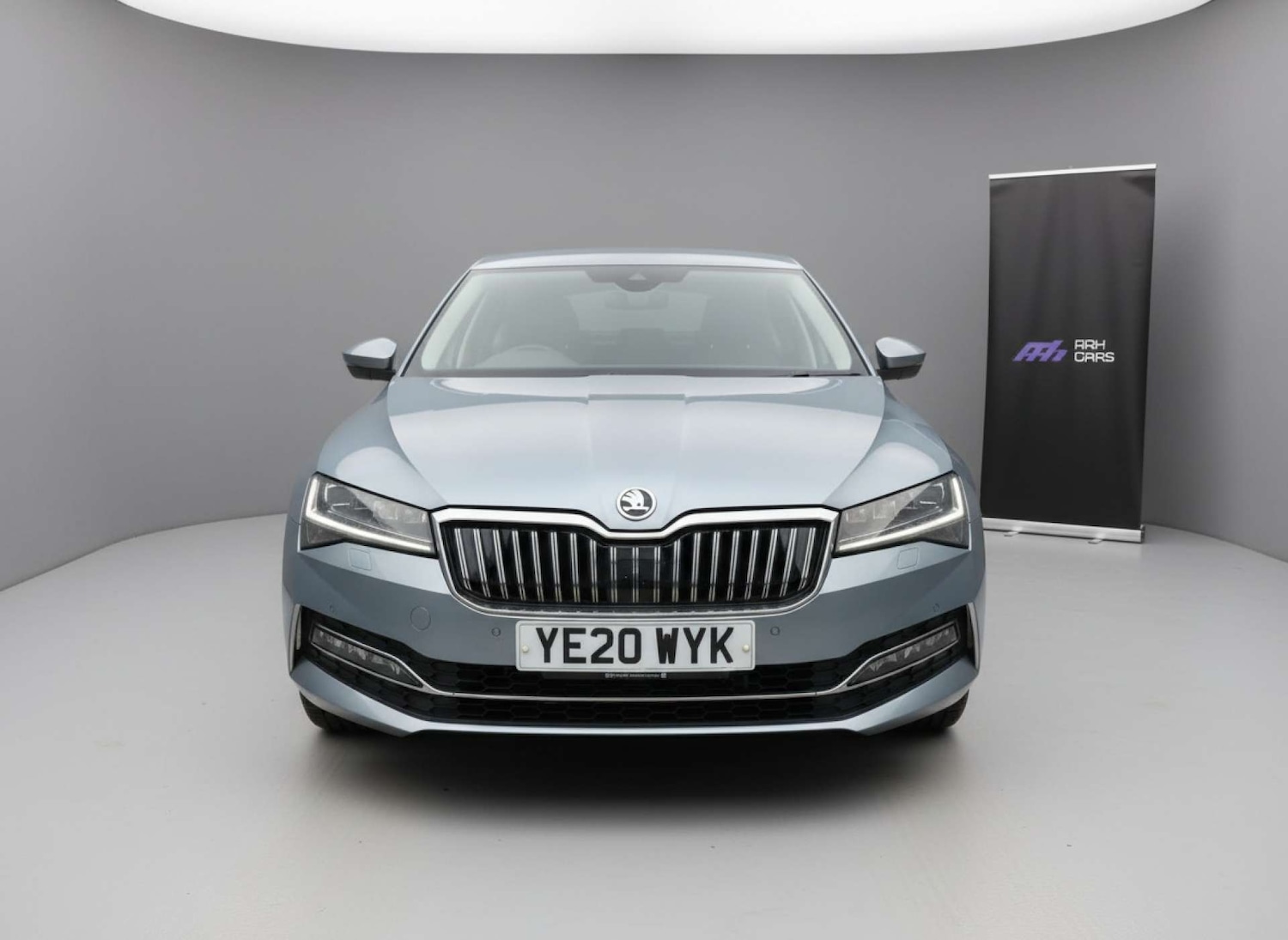 Used Skoda Superb 2020 for sale - 77548560: Photo 2