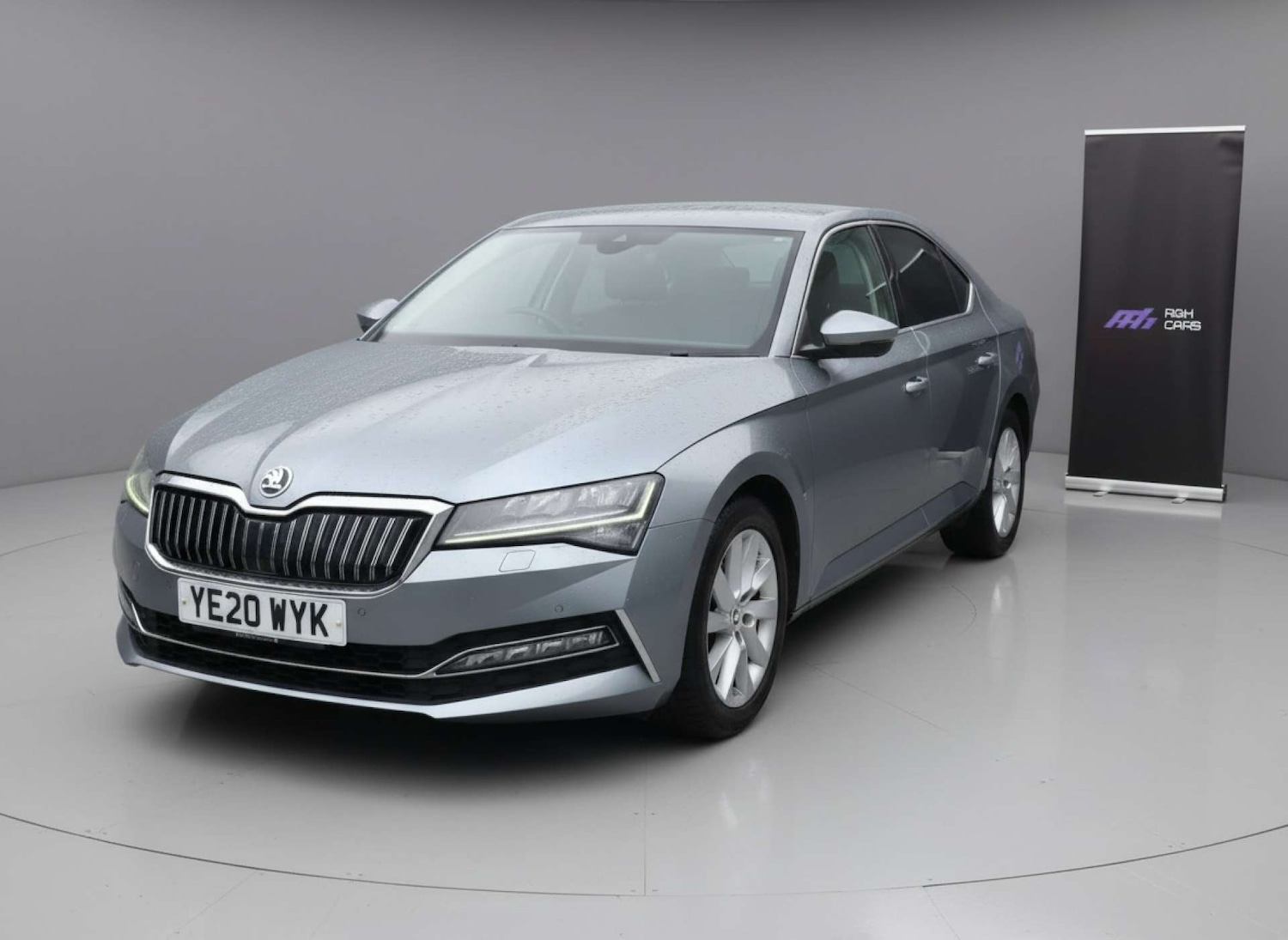 Used Skoda Superb 2020 for sale - 77548560: Photo 4