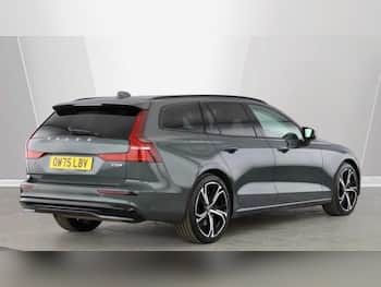 Used Volvo V60 2025 for sale - 79452506: Photo