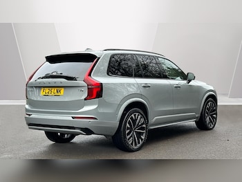 Used Volvo XC90 2025 for sale - 76645864: Photo