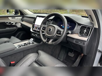 Used Volvo XC90 2025 for sale - 76645864: Photo