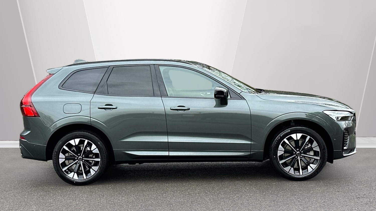 Used Volvo XC60 for sale - 77808311: Photo 3