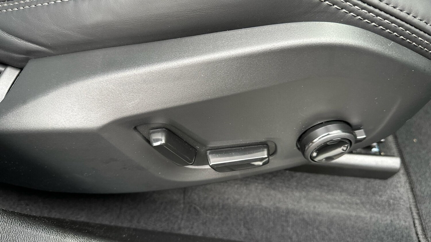 Used Volvo XC60 for sale - 77808311: Photo 39