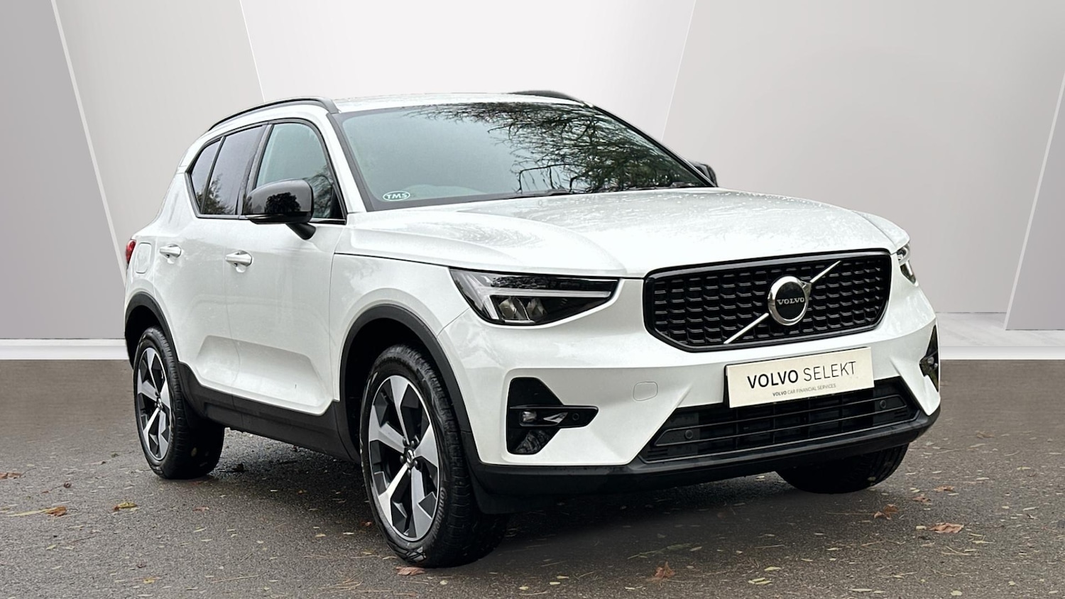 Used Volvo XC40 2025 for sale - 76425811: Photo 1