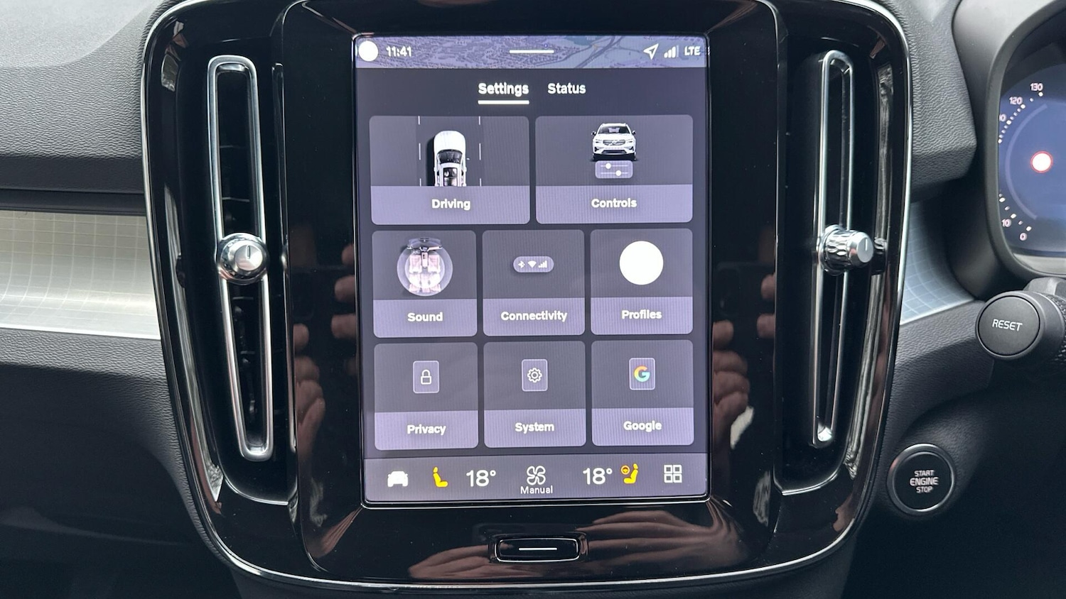 Used Volvo XC40 2025 for sale - 76425811: Photo 12