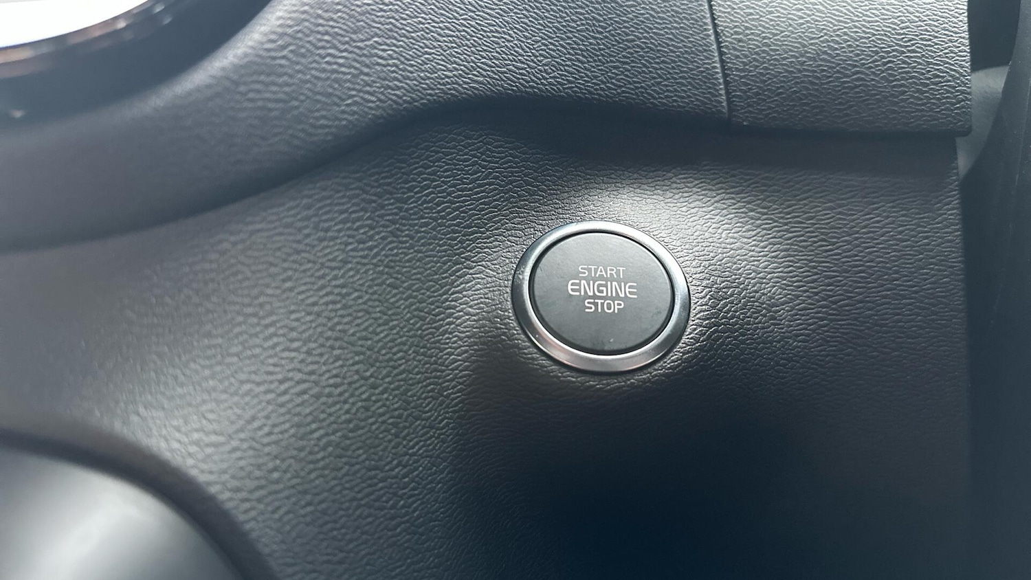 Used Volvo XC40 2025 for sale - 76425811: Photo 27