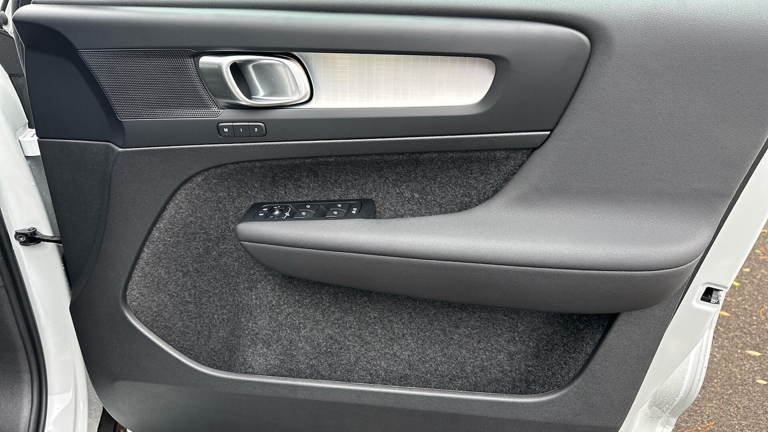 Used Volvo XC40 2025 for sale - 76425811: Photo 29