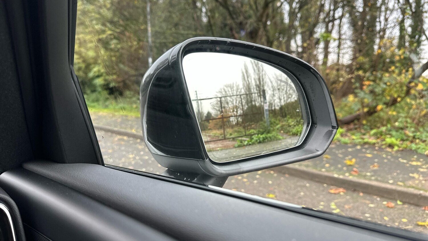 Used Volvo XC40 2025 for sale - 76425811: Photo 31