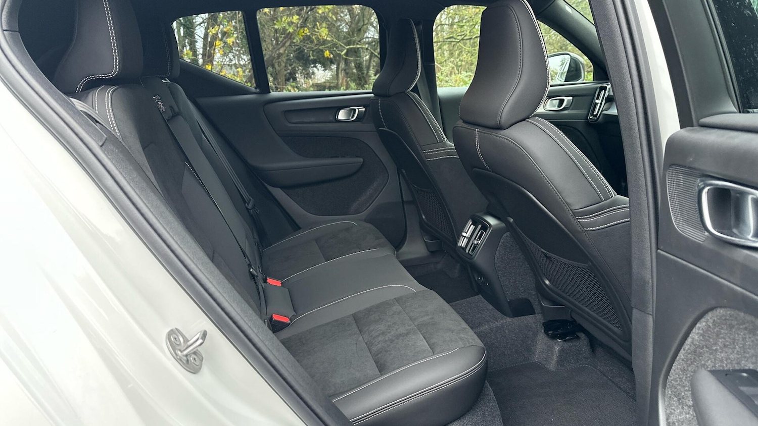 Used Volvo XC40 2025 for sale - 76425811: Photo 6