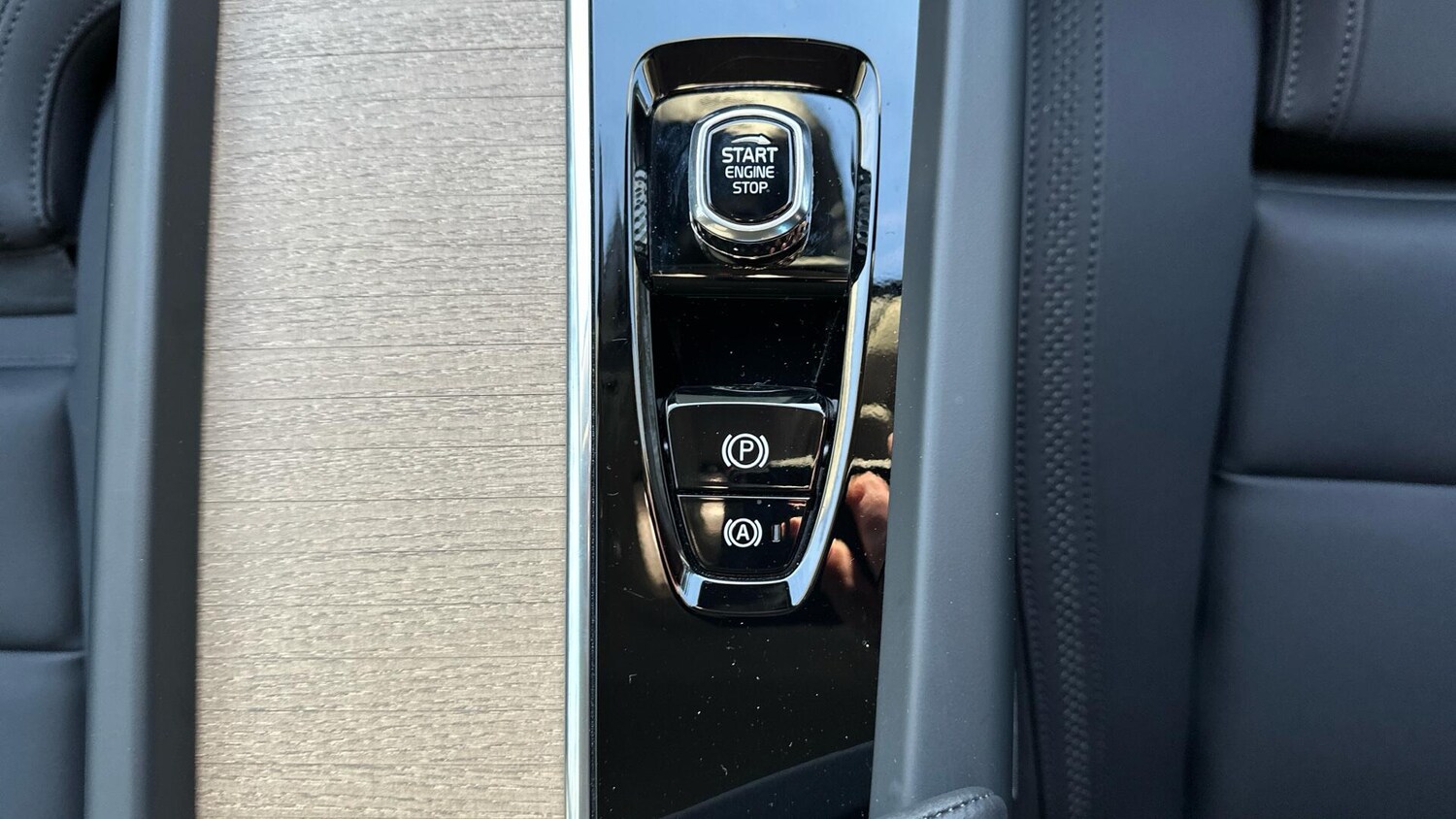 Used Volvo XC60 2025 for sale - 76584736: Photo 27