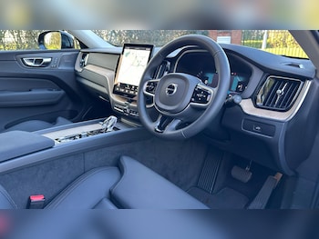 Used Volvo XC60 2025 for sale - 76584736: Photo
