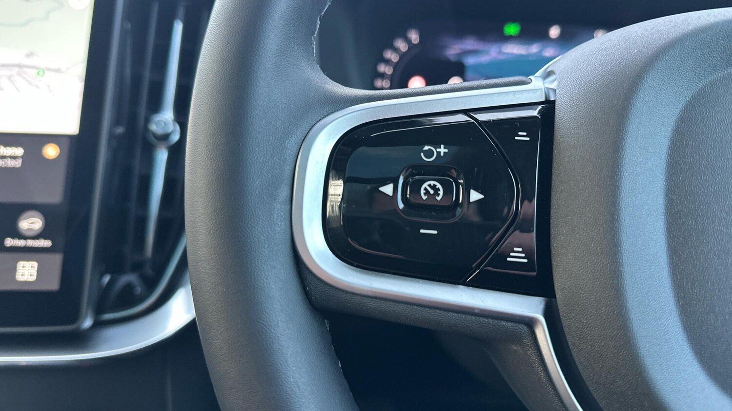 Used Volvo XC90 2025 for sale - 76512377: Photo 21