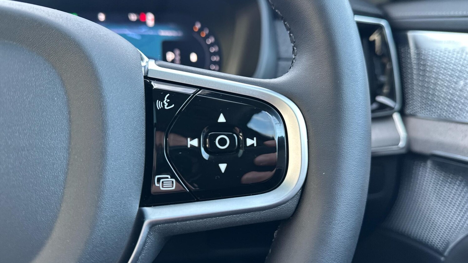 Used Volvo XC90 2025 for sale - 76512377: Photo 22