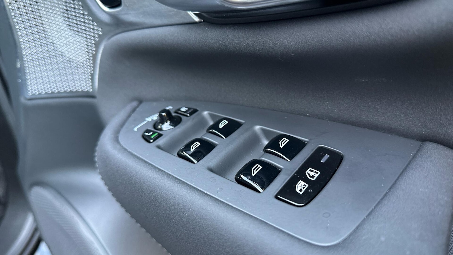 Used Volvo XC90 2025 for sale - 76512377: Photo 24