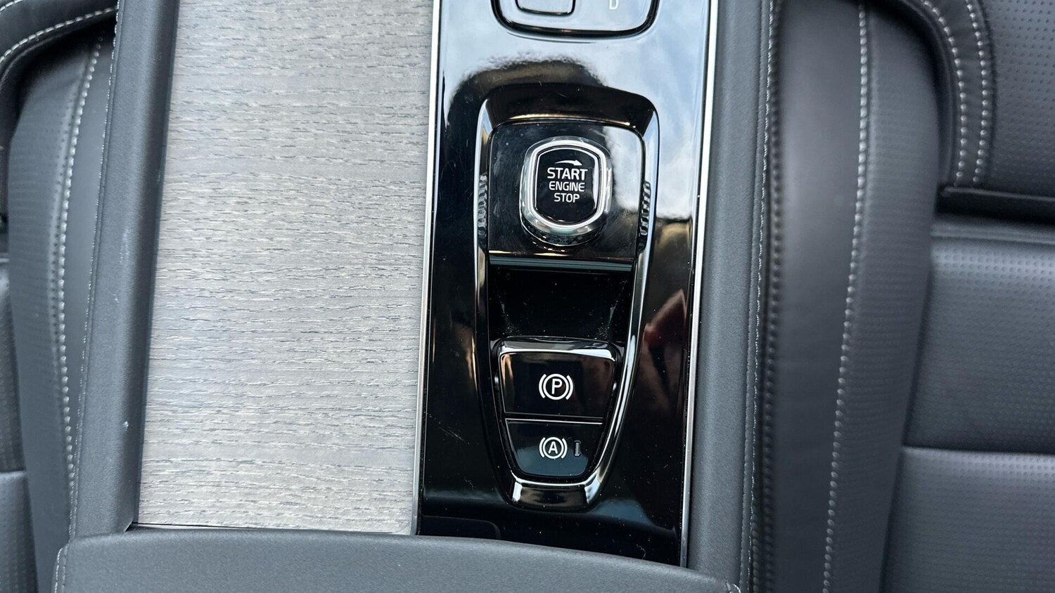 Used Volvo XC90 2025 for sale - 76512377: Photo 27