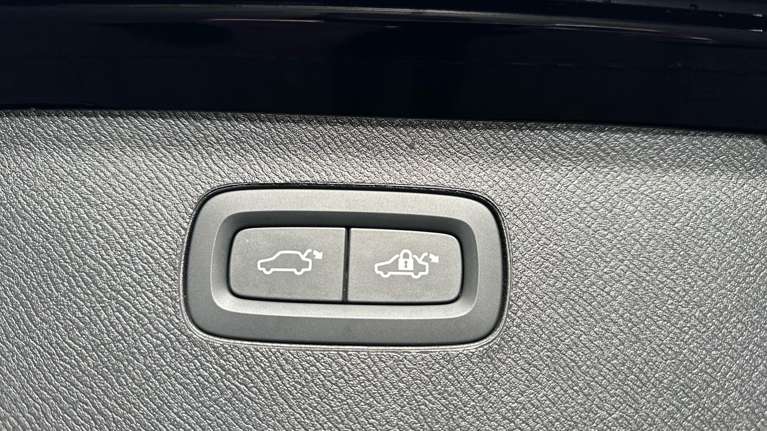 Used Volvo XC90 2025 for sale - 76512377: Photo 35