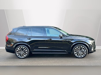 Used Volvo XC90 2025 for sale - 76512377: Photo