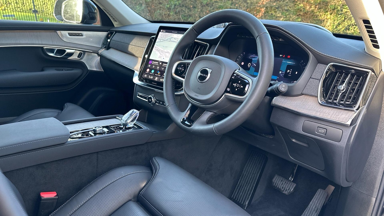 Used Volvo XC90 2025 for sale - 76512377: Photo 4