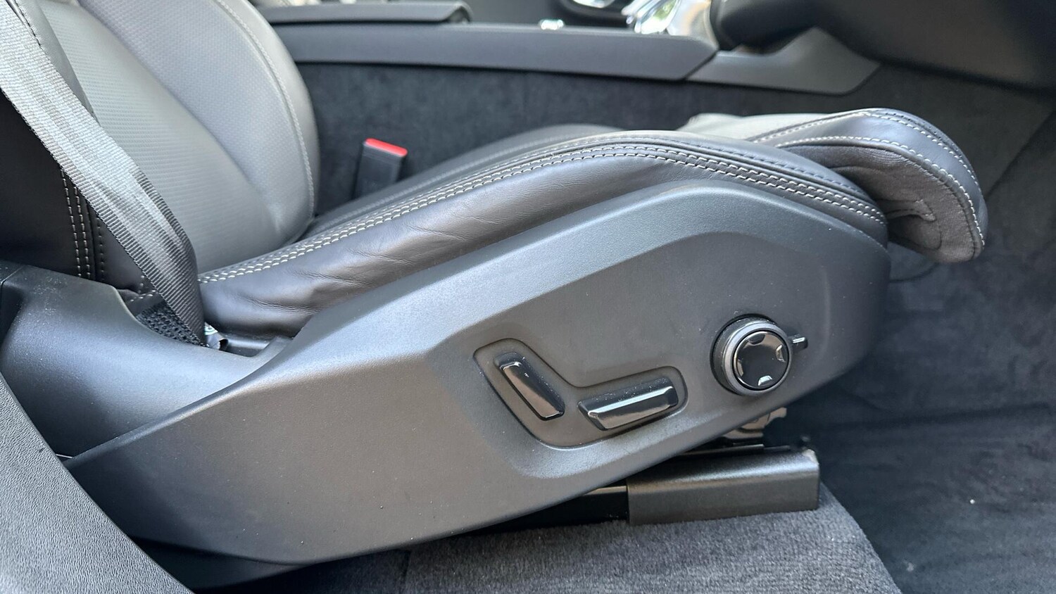 Used Volvo XC90 2025 for sale - 76512377: Photo 44