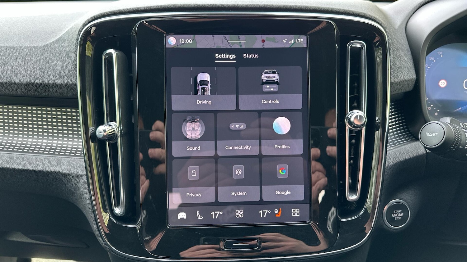 Used Volvo XC40 2025 for sale - 77672992: Photo 12