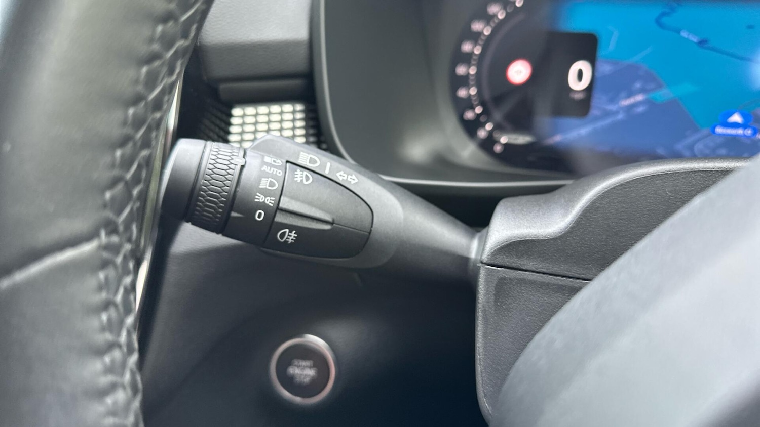 Used Volvo XC40 2025 for sale - 77672992: Photo 19