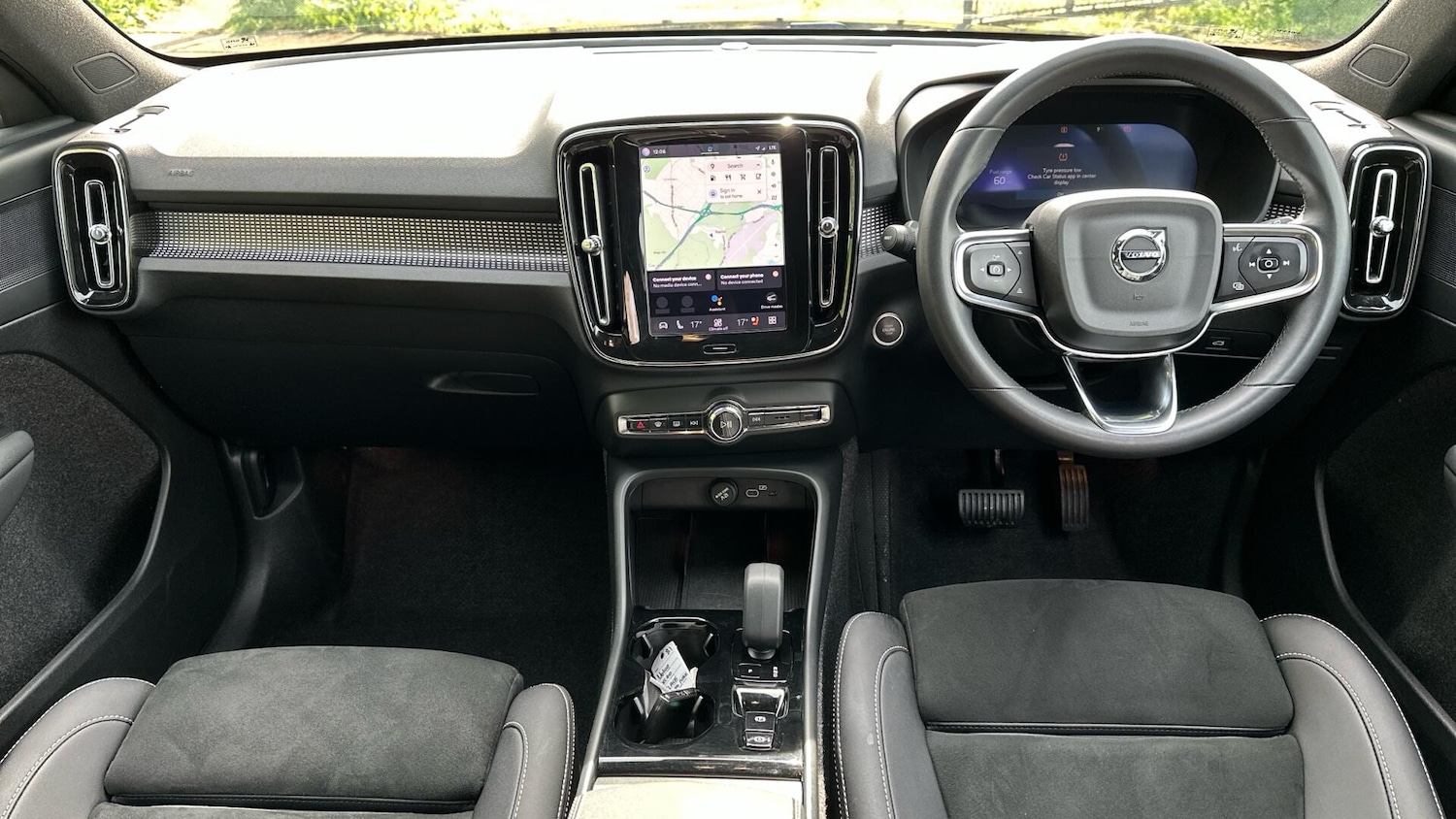 Used Volvo XC40 2025 for sale - 77672992: Photo 5