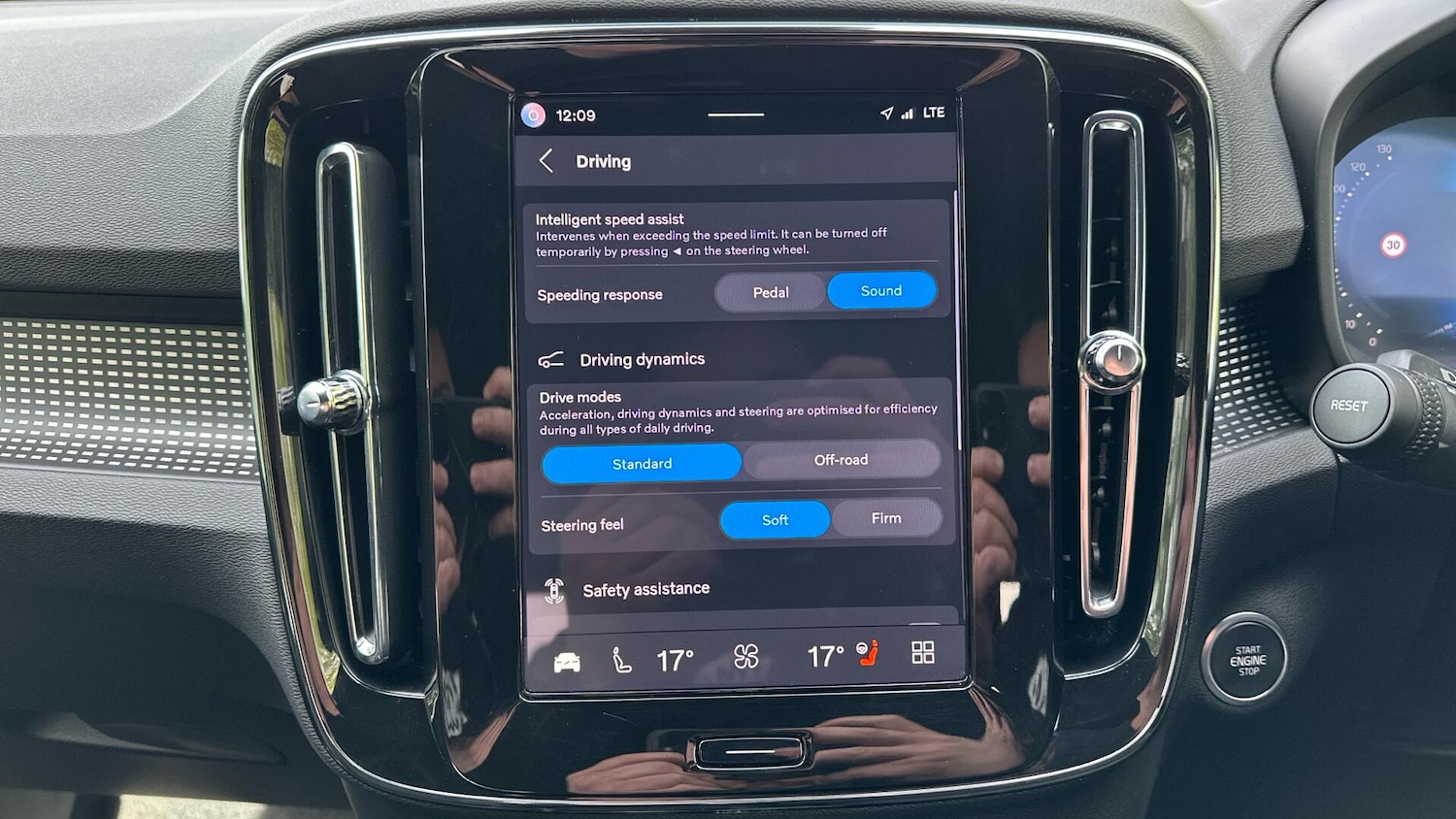 Used Volvo XC40 2025 for sale - 77672992: Photo 50