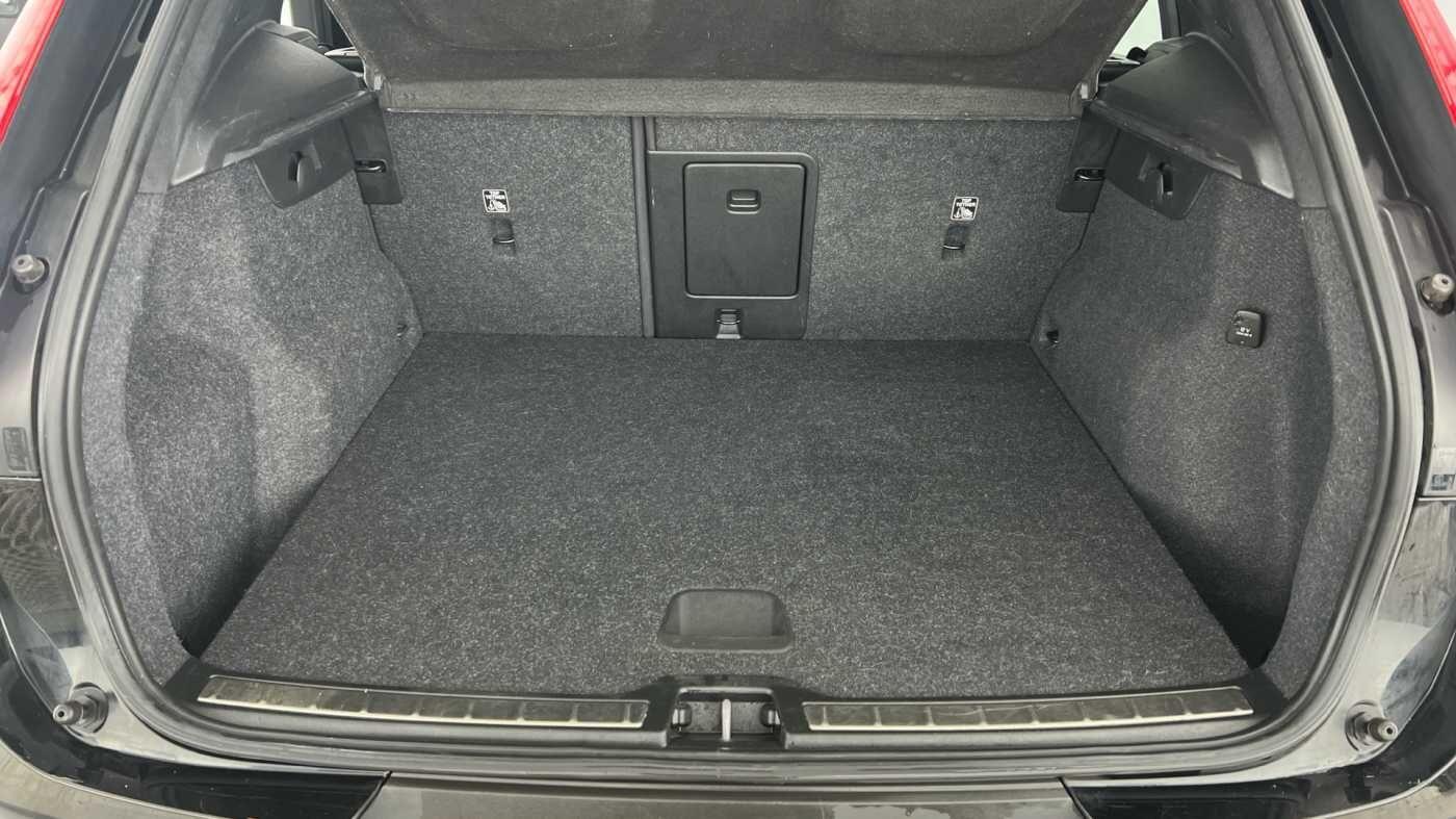 Used Volvo XC40 2021 for sale - 77799276: Photo 5