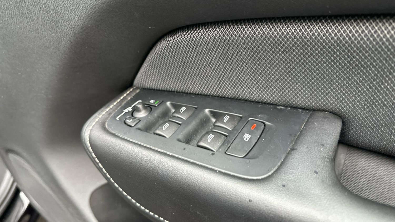 Used Volvo XC60 2021 for sale - 76433019: Photo 24