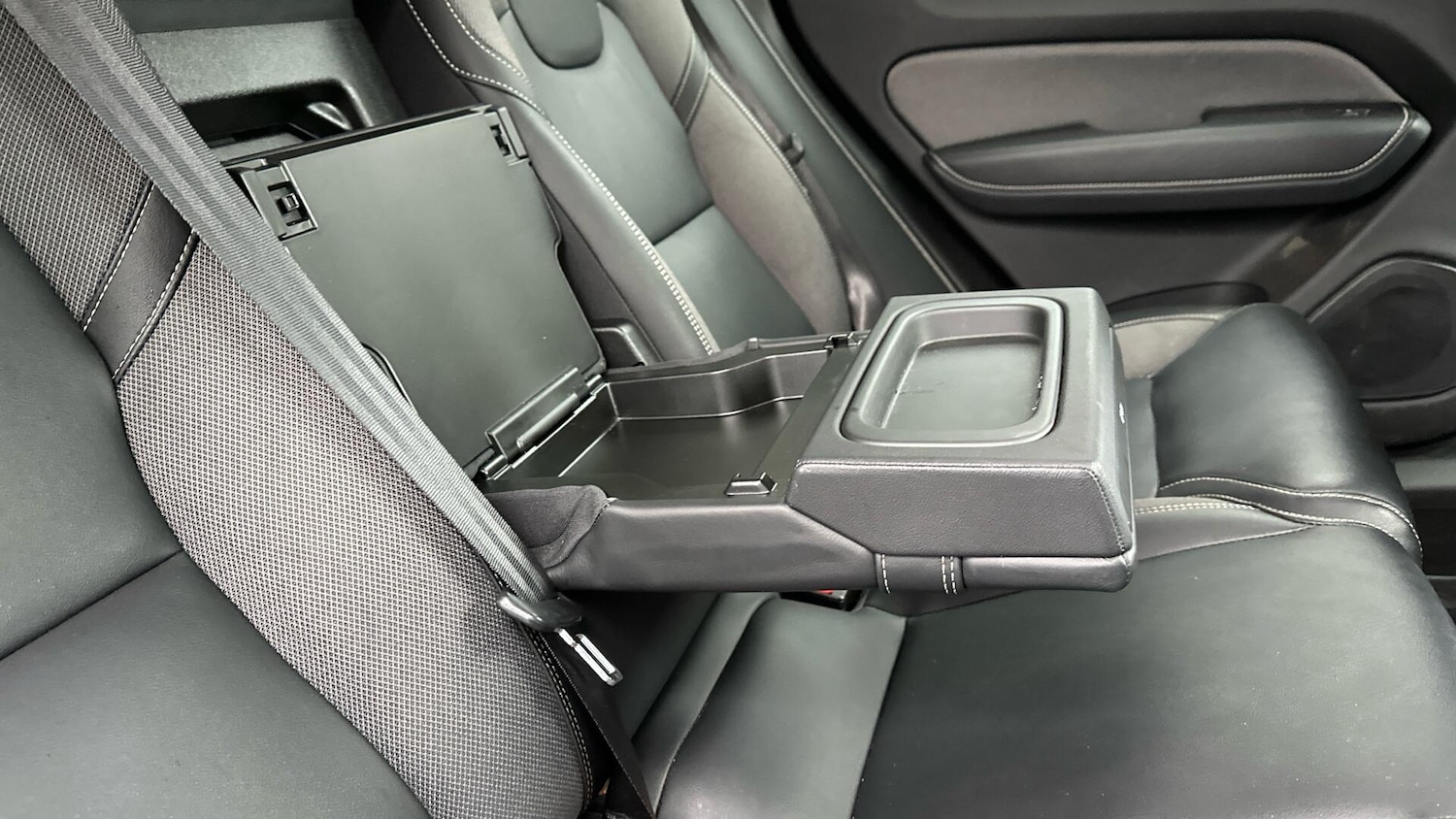 Used Volvo XC60 2021 for sale - 76433019: Photo 33