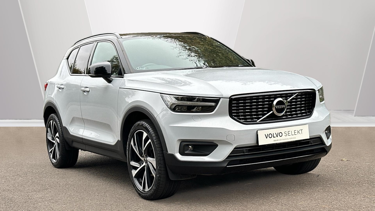 Used Volvo XC40 2021 for sale - 76336254: Photo 1