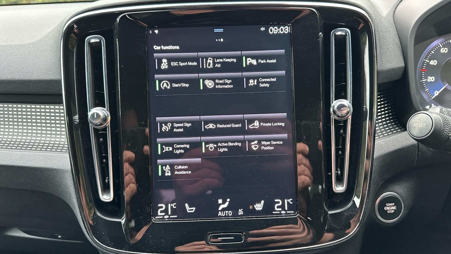 Used Volvo XC40 2021 for sale - 76336254: Photo 12