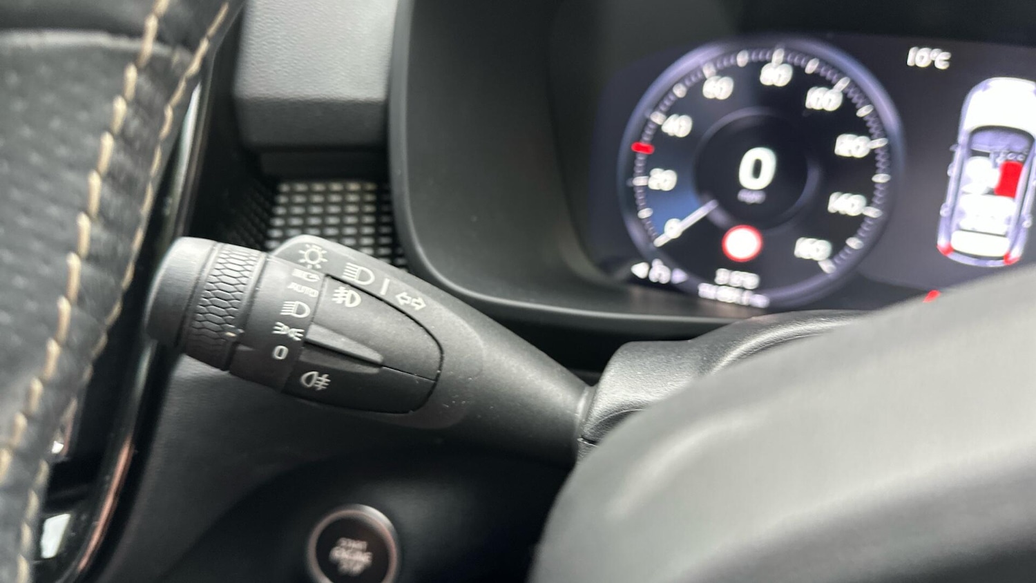 Used Volvo XC40 2021 for sale - 76336254: Photo 18