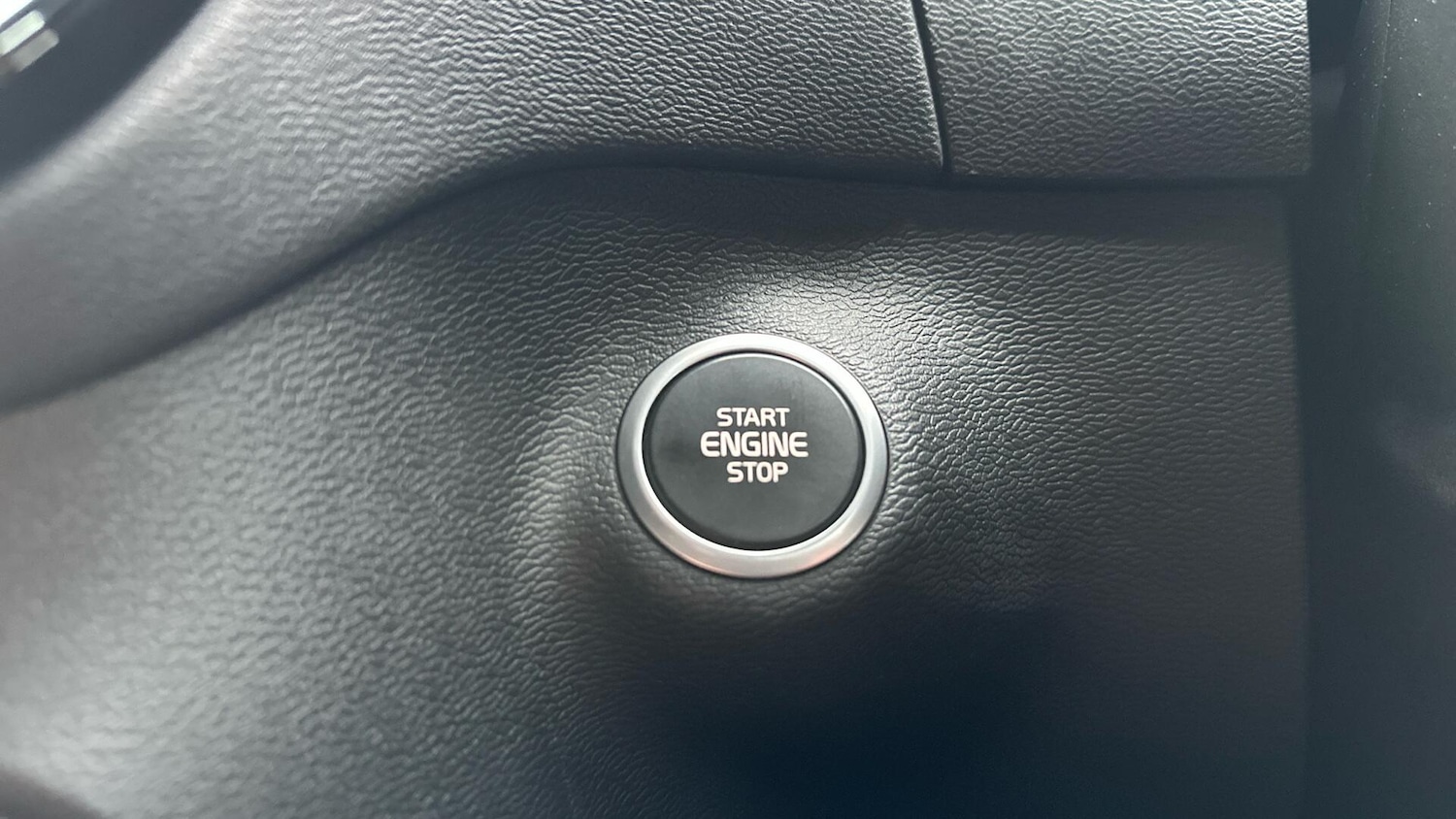 Used Volvo XC40 2021 for sale - 76336254: Photo 25