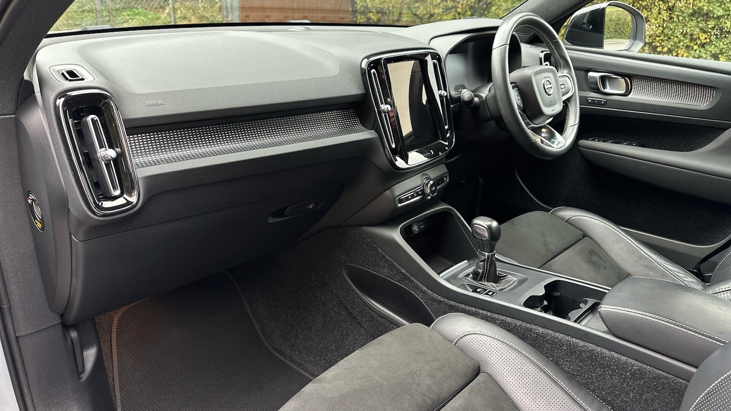 Used Volvo XC40 2021 for sale - 76336254: Photo 36