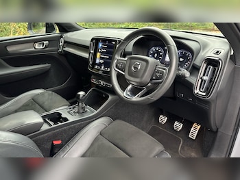 Used Volvo XC40 2021 for sale - 76336254: Photo