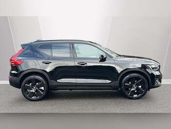 Used Volvo XC40 2025 for sale - 77143156: Photo