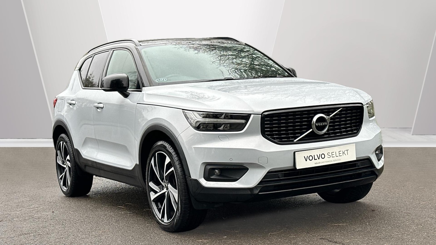 Used Volvo XC40 2020 for sale - 76952770: Photo 1