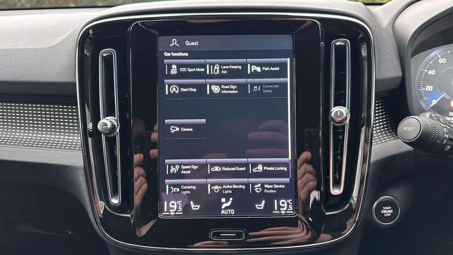 Used Volvo XC40 2020 for sale - 76952770: Photo 12