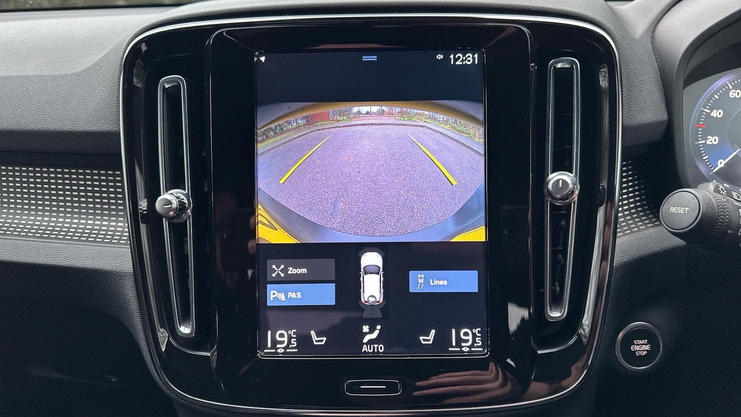 Used Volvo XC40 2020 for sale - 76952770: Photo 19