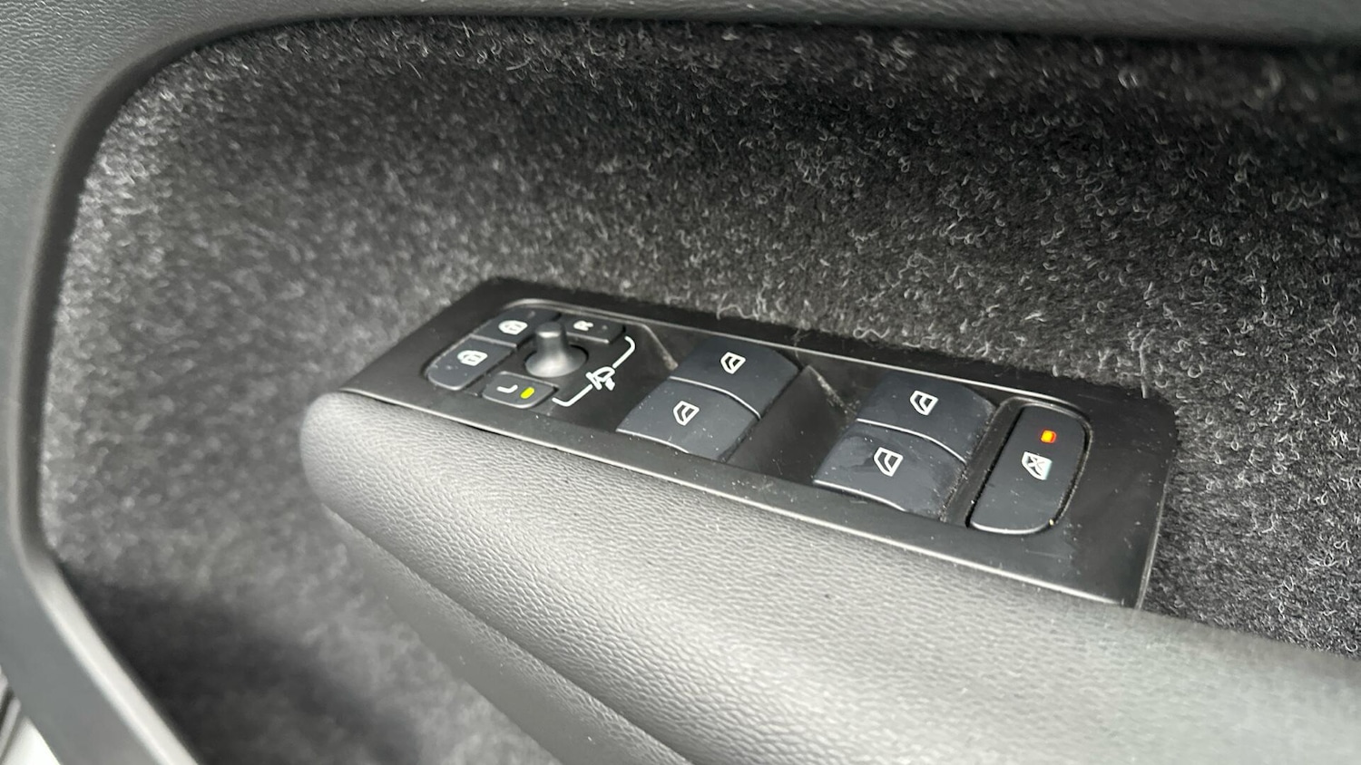 Used Volvo XC40 2020 for sale - 76952770: Photo 24