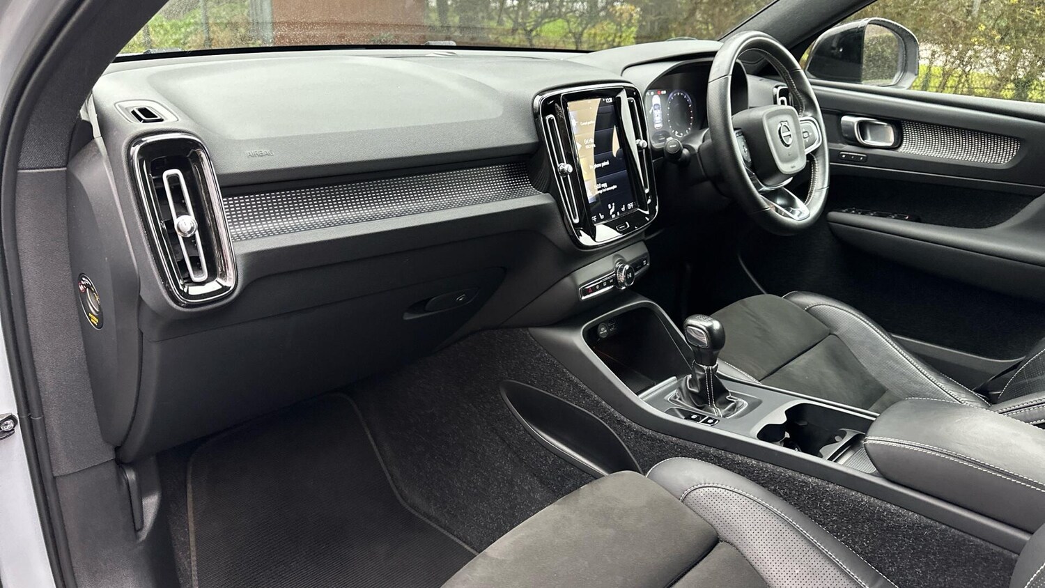 Used Volvo XC40 2020 for sale - 76952770: Photo 38