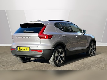 Used Volvo XC40 2025 for sale - 77633428: Photo