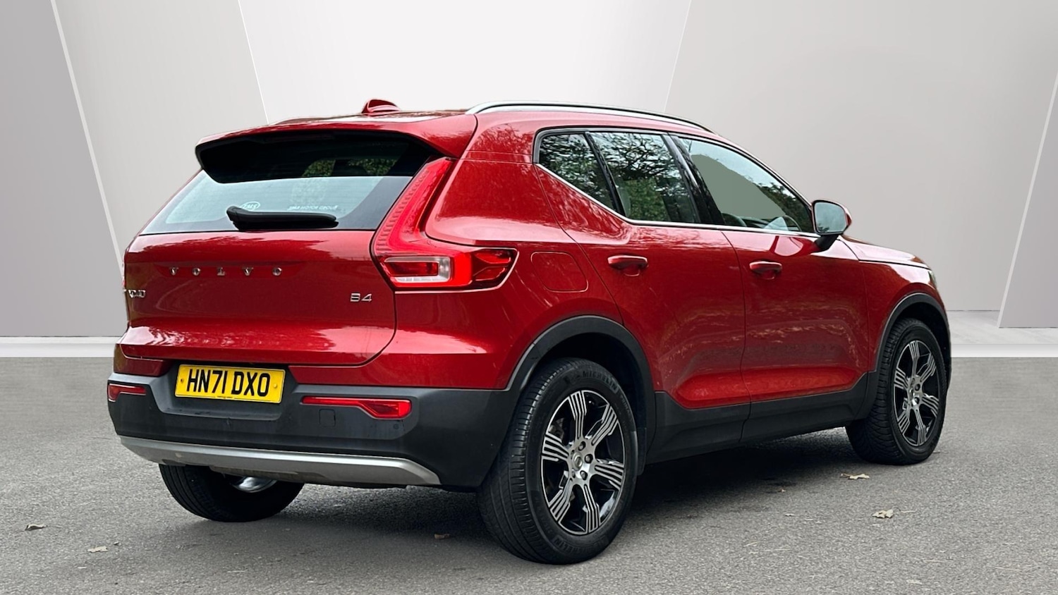Used Volvo XC40 2021 for sale - 76336148: Photo 2