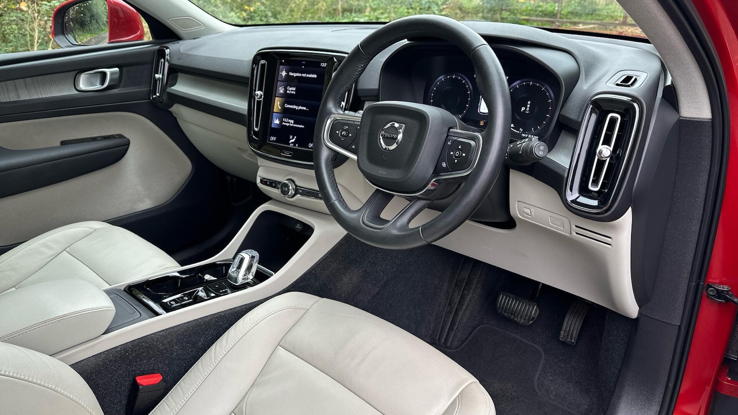 Used Volvo XC40 2021 for sale - 76336148: Photo 4