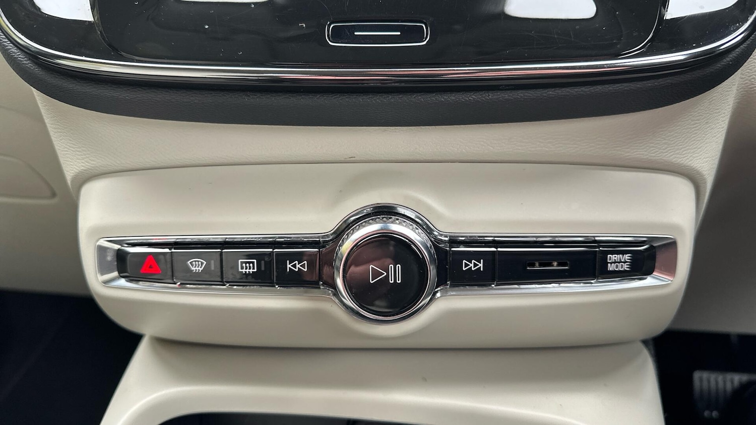 Used Volvo XC40 2021 for sale - 76336148: Photo 48