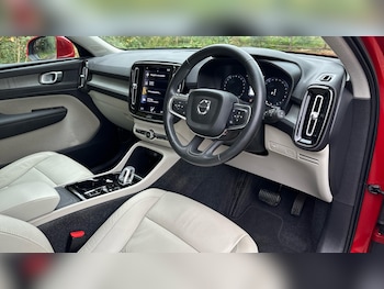 Used Volvo XC40 2021 for sale - 76336148: Photo